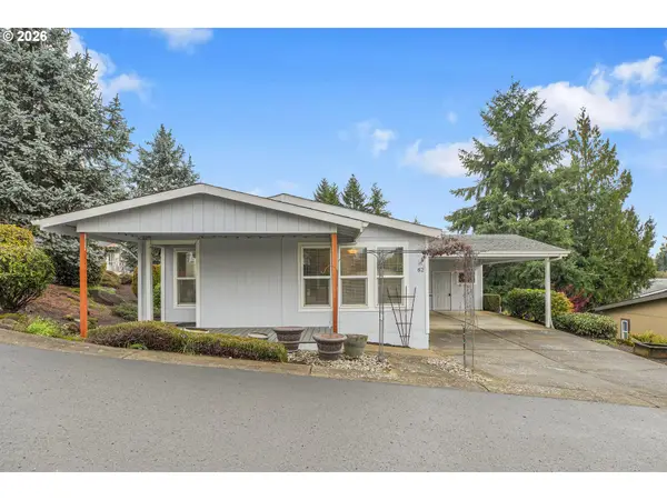 5701 NE St Johns Rd #82, Vancouver, WA 98661