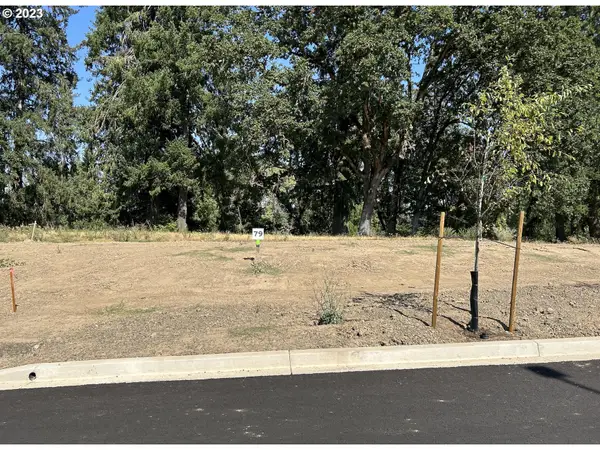 3128 NW Pinehurst Dr #79, McMinnville, OR 97128