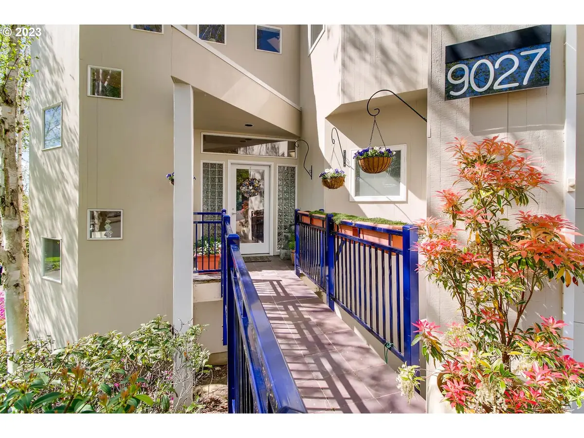 9027 NW Bartholomew Dr, Portland, OR 97229 - Image #1