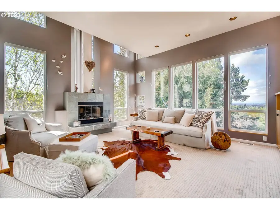 9027 NW Bartholomew Dr, Portland, OR 97229 - Image #3