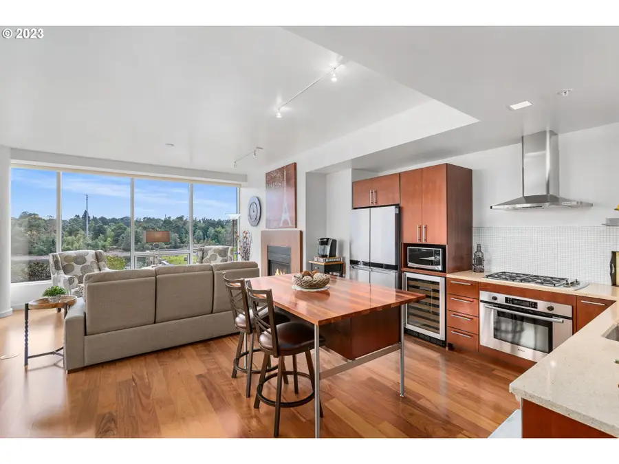 3570 S River Pkwy #503, Portland, OR 97239 - Image #2