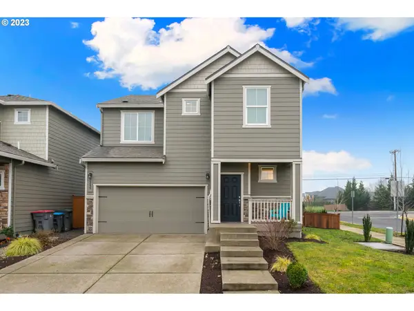 2285 NW Woodland Dr, McMinnville, OR 97128