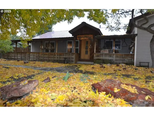 2306 N Depot St, LaGrande, OR 97850