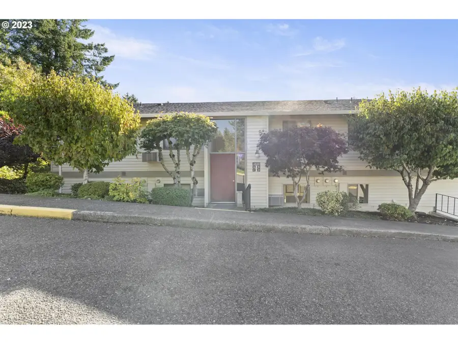 12022 SW King Arthur St #D, King City, OR 97224 - Image #3