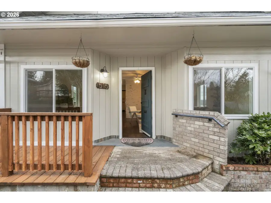 515 Pearl St, Oregon City, OR 97045 - #3