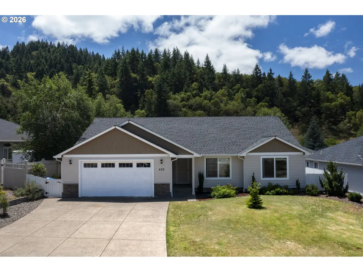 422 Oak Valley Loop, Winchester, OR 97495 - #1