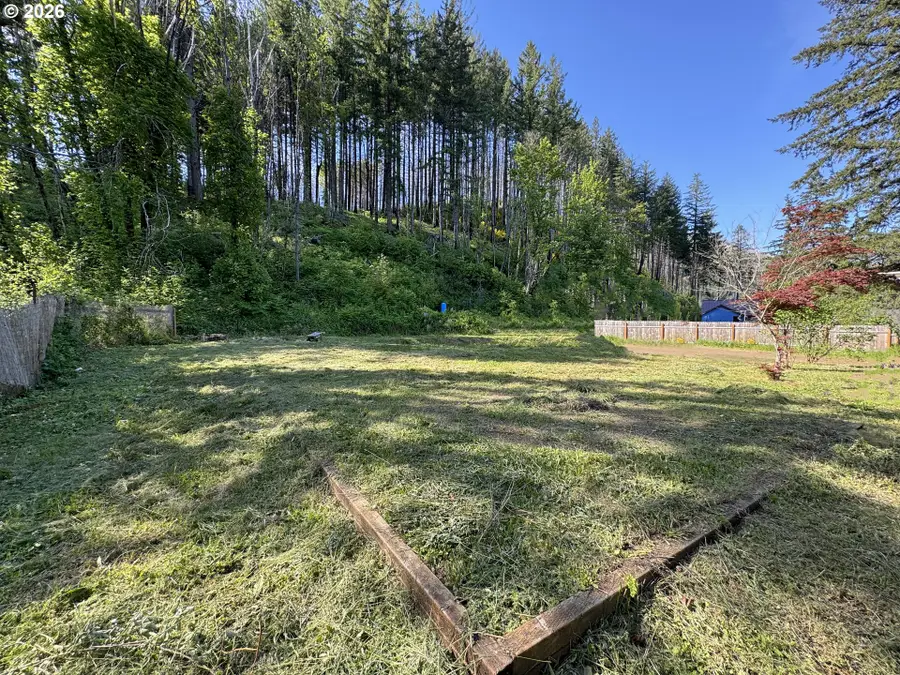 49513 Mckenzie Hwy, Vida, OR 97488 - #3