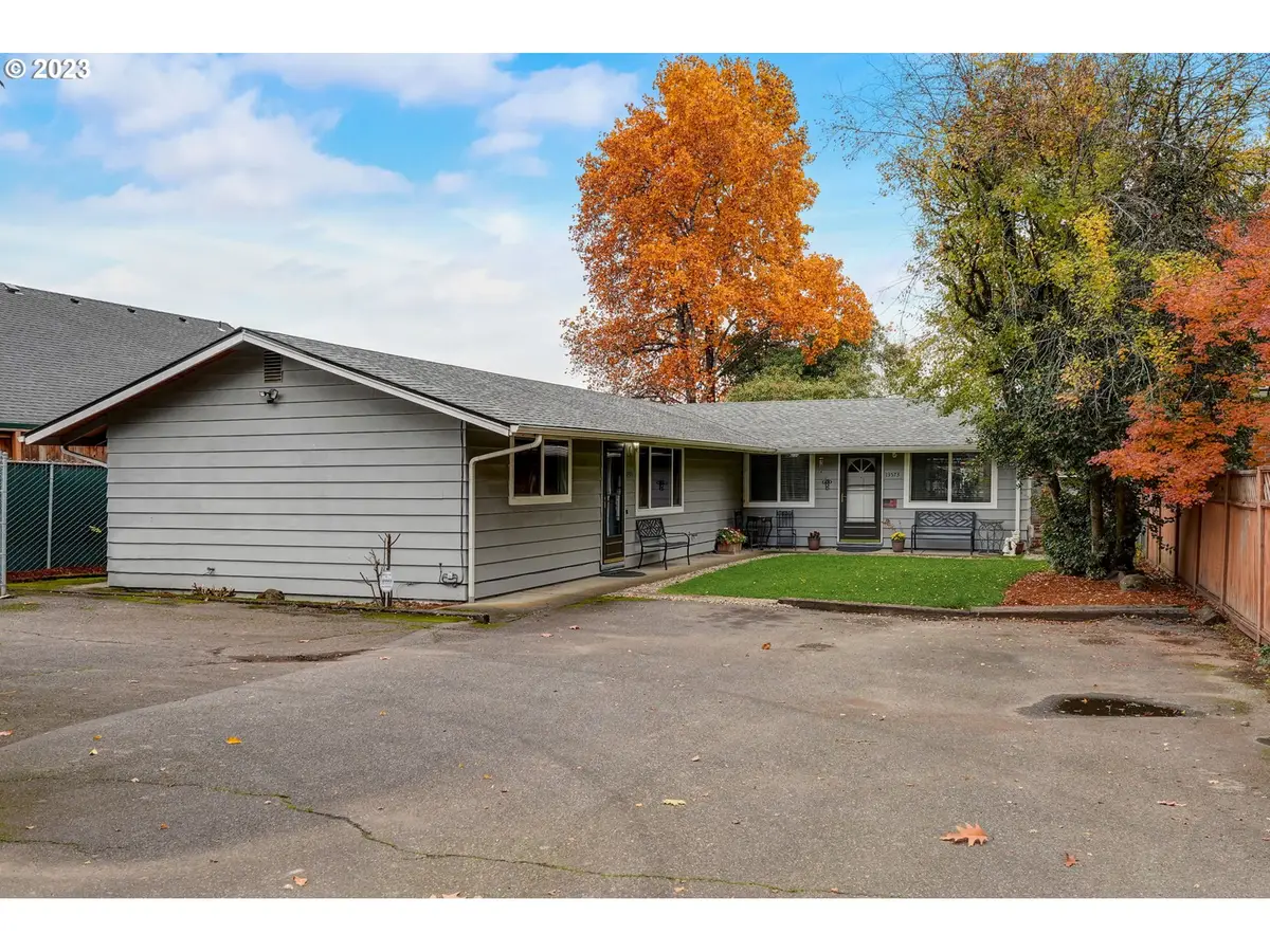 13571 SE Oatfield Rd, Milwaukie, OR 97222 - Image #1