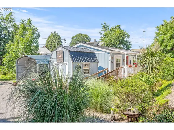 285 S 11th St, StHelens, OR 97051