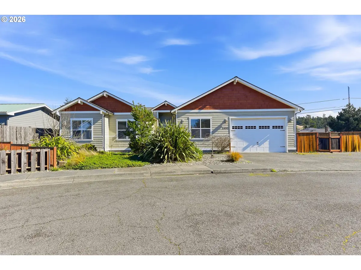 1400 Holloway, Coos Bay, OR 97420 - #1