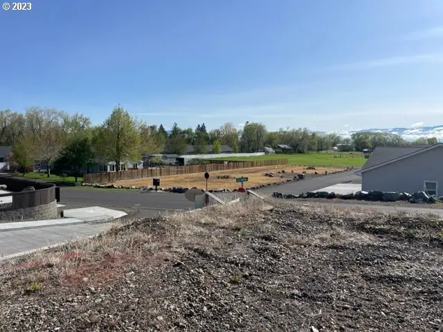 2132 Elevation Ct, La Grande, OR 97850 - Image #3