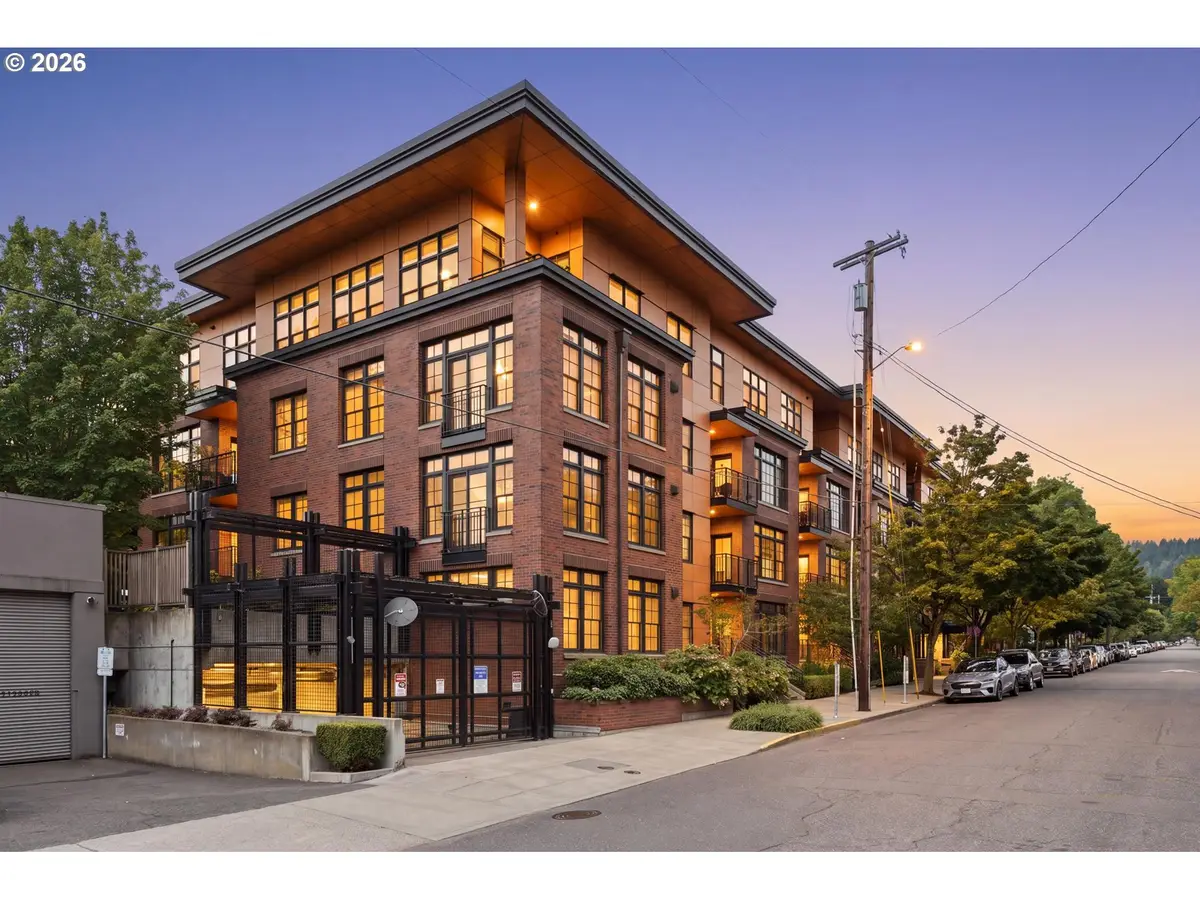 2350 NW Savier St #B214, Portland, OR 97210 - #1