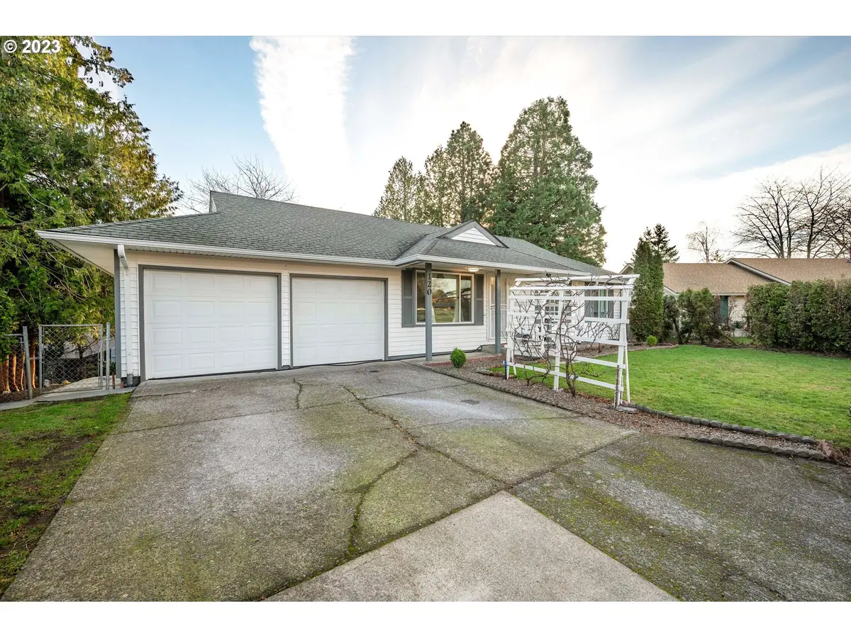 120 NW 22nd St, Gresham, OR 97030 - Image #1