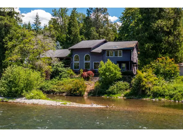 91060 Leashore Dr, Vida, OR 97488