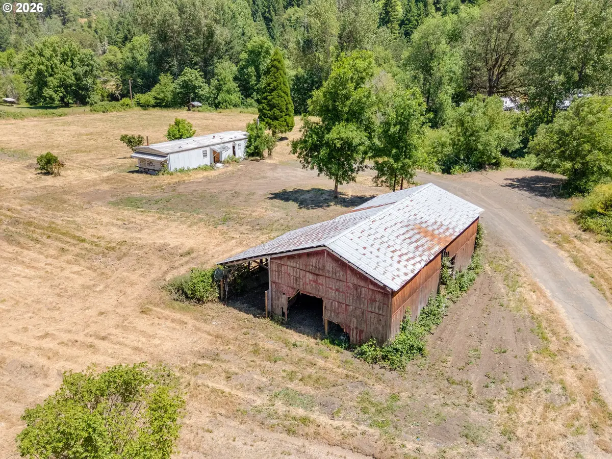 596 Raleigh Dr, Winston, OR 97496 - #1