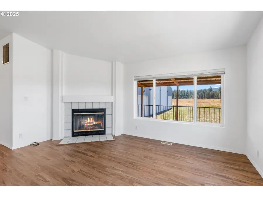 110 Lakeside Rd, Glenwood, WA 98619 - Image #3