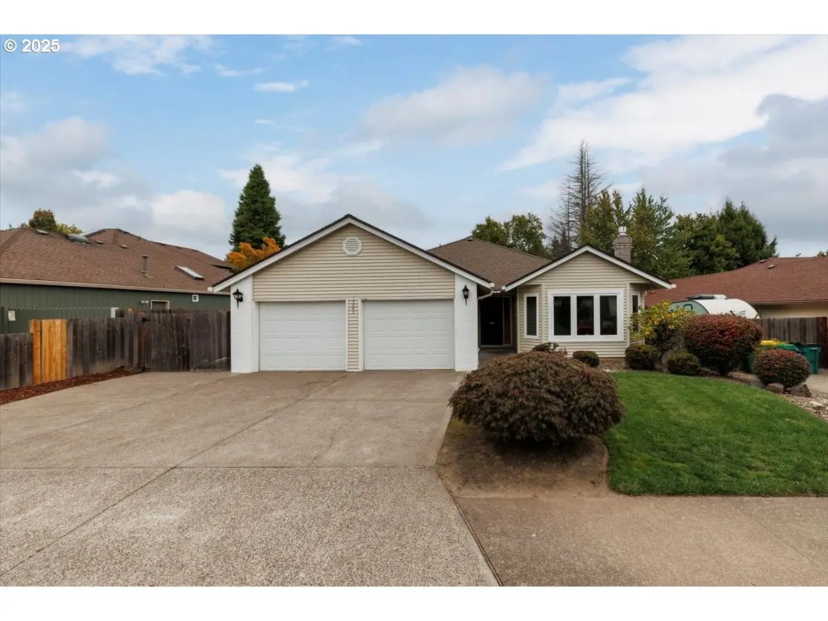 13045 SW Katherine St, Tigard, OR 97223 - Image #1