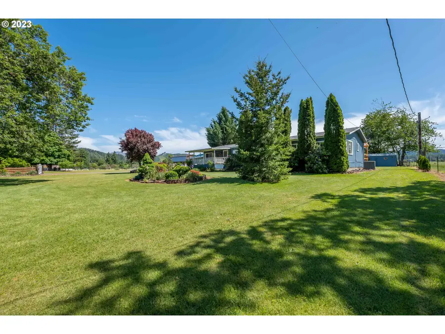921 Fair Oaks Rd, Oakland, OR 97462 - Image #3