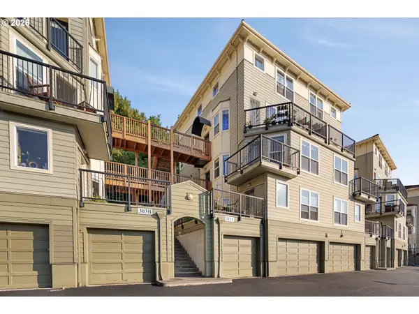 315 NW Uptown Ter #2A, Portland, OR 97210