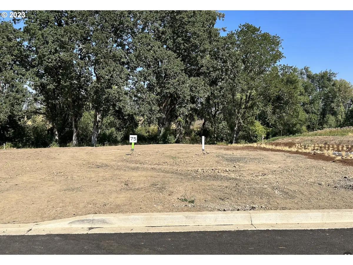 3200 NW Pinehurst Dr #75, McMinnville, OR 97128 - Image #1