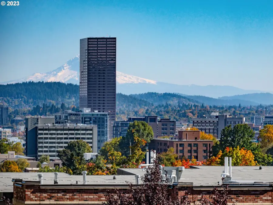 2445 NW Westover Rd #311, Portland, OR 97210 - Image #2