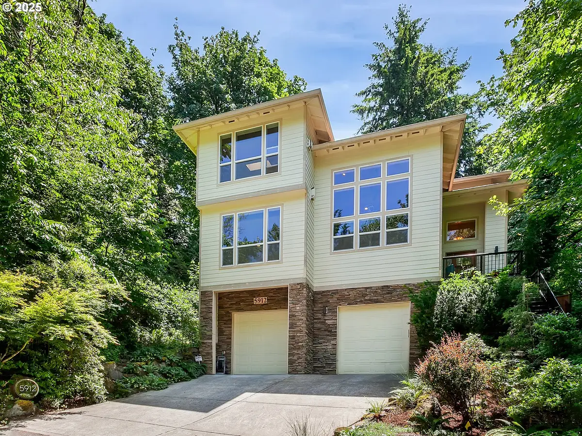 5912 SW Yamhill St, Portland, OR 97221 - Image #1