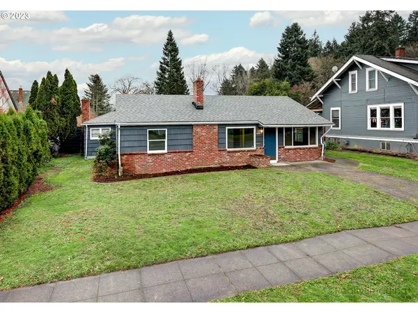 8000 N Woolsey Ave, Portland, OR 97203