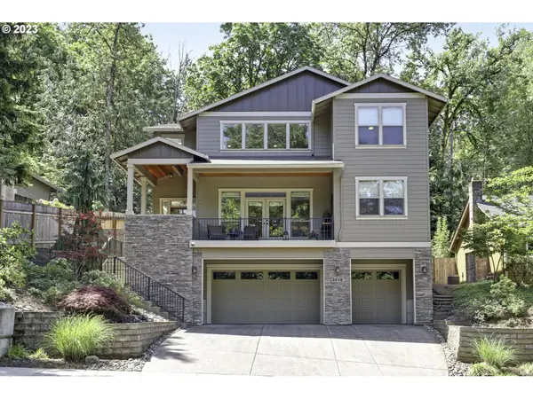 3738 SW Cullen Blvd, Portland, OR 97221