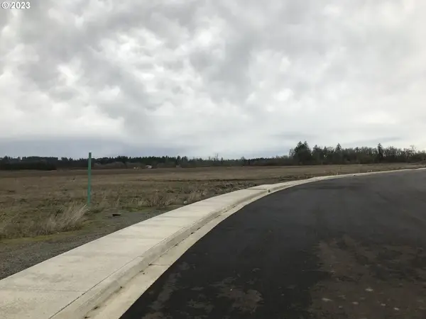 3051 NW Campus Dr #29, Estacada, OR 97023