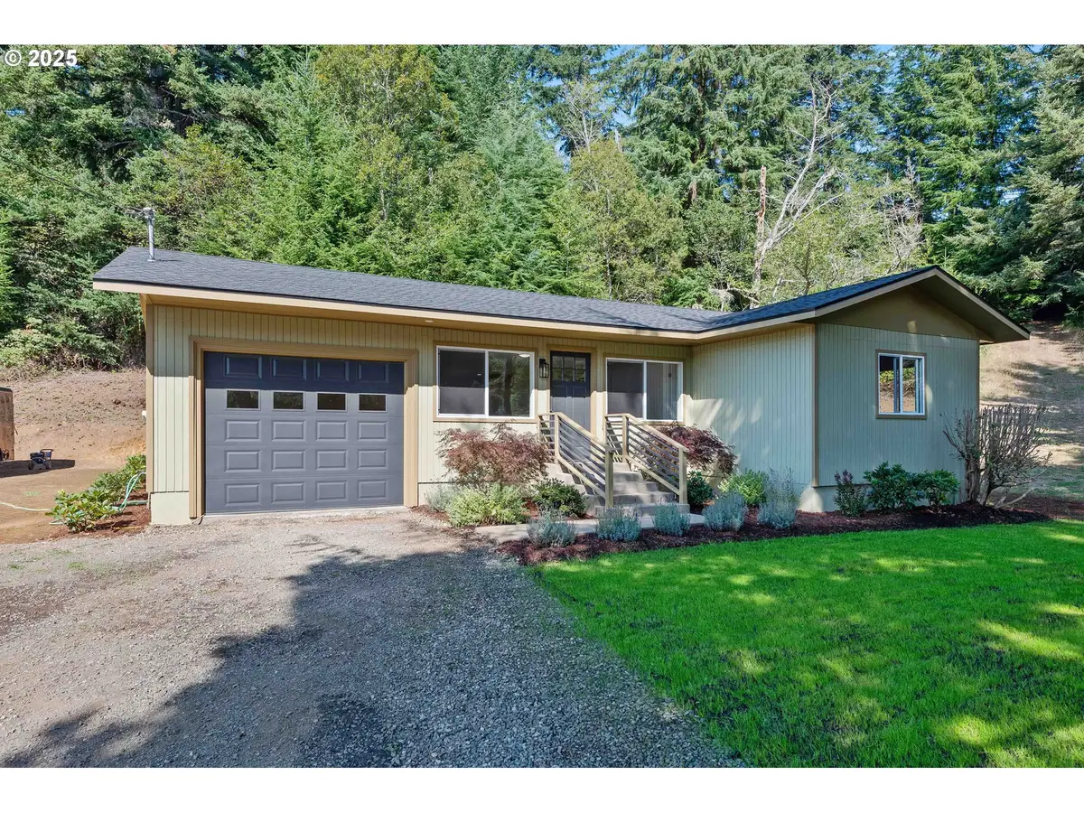 60422 Foxglove Rd, Coos Bay, OR 97420 - Image #1