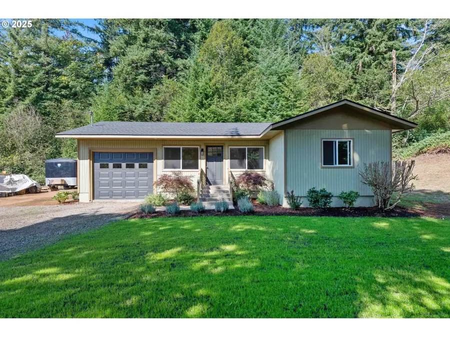 60422 Foxglove Rd, Coos Bay, OR 97420 - Image #2