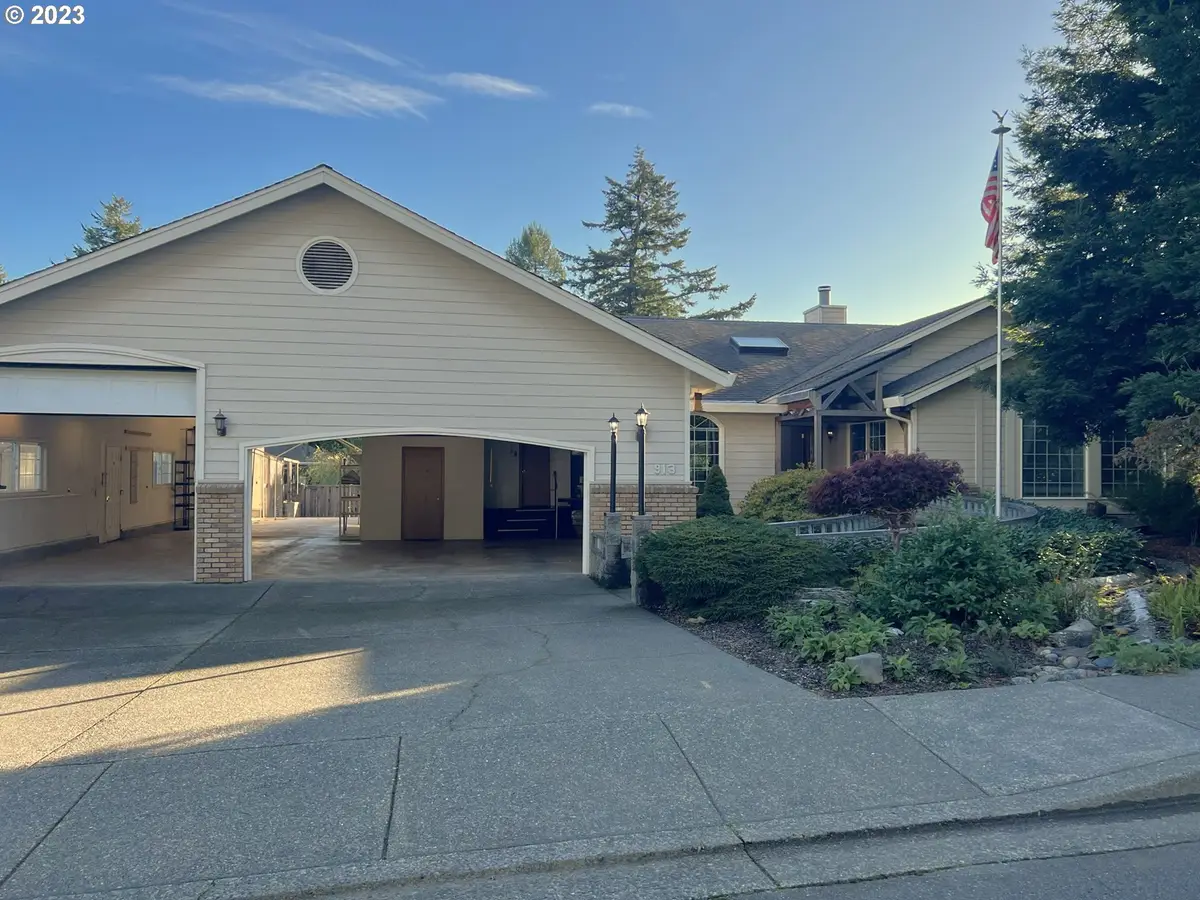 913 Helen Ln, Brookings, OR 97415 - Image #1