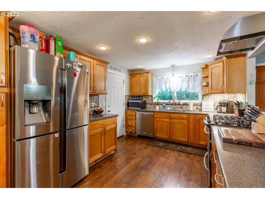 30854 Ty Valley Rd, Lebanon, OR 97355 - Image #3