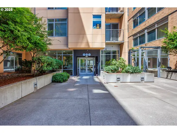 701 Columbia St #702, Vancouver, WA 98660