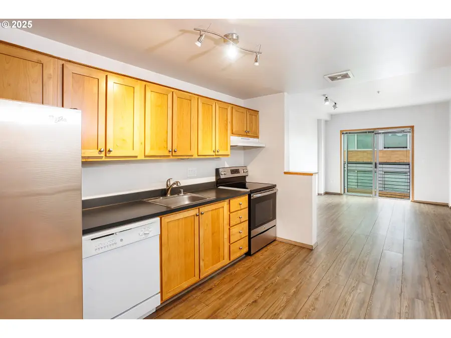 701 Columbia St #702, Vancouver, WA 98660 - Image #2