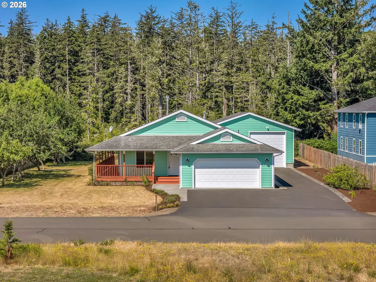 1451 SW Alder Ave, Warrenton, OR 97146 - #1