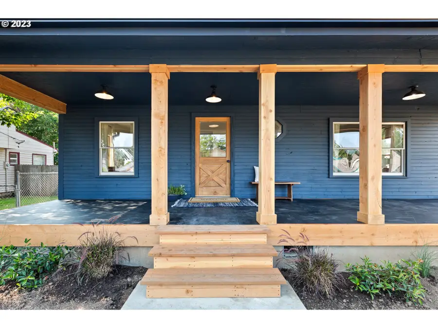 330 W Dartmouth St, Gladstone, OR 97027 - #3