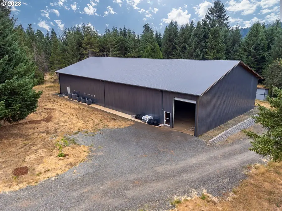 32621 Lynx Hollow Rd, Creswell, OR 97426 - Image #2