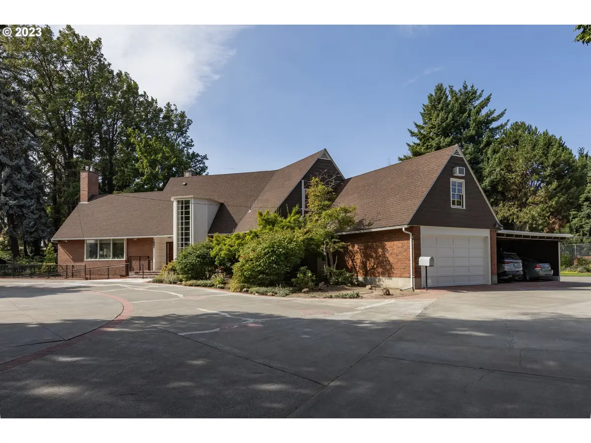 1001 Cherry Heights Rd, The Dalles, OR 97058 - Image #1