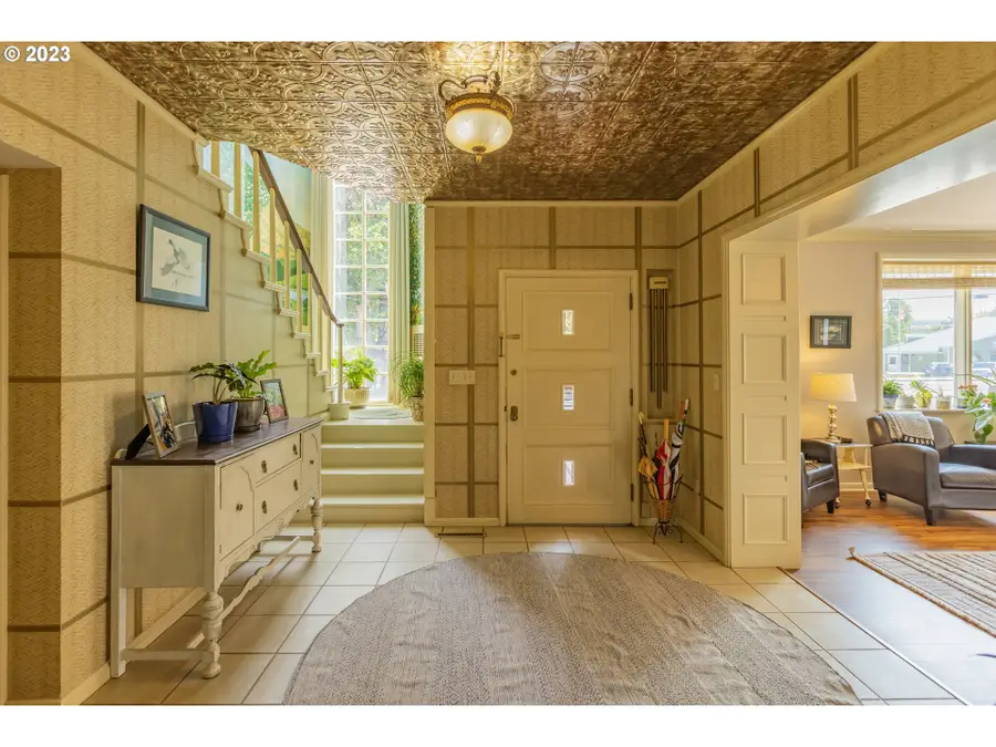 1001 Cherry Heights Rd, The Dalles, OR 97058 - Image #3