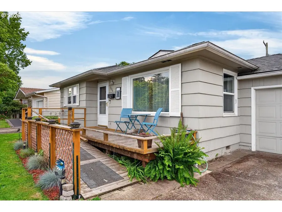 1300 Vine St, Albany, OR 97321 - #2