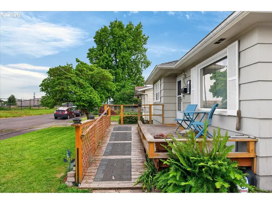 1300 Vine St, Albany, OR 97321 - #3