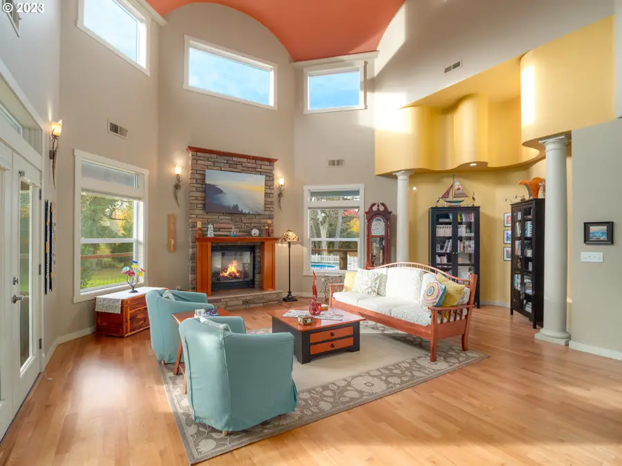 976 NW Southwater Dr, Roseburg, OR 97471 - Image #3