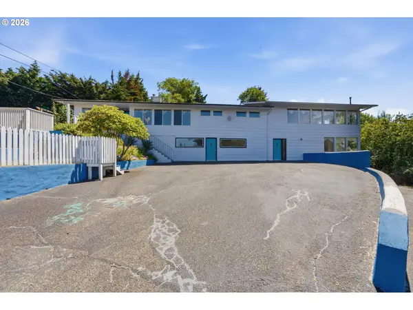 63654 Ahill Rd, CoosBay, OR 97420