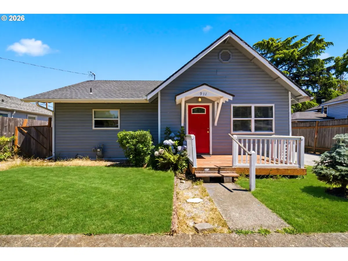 911 T St, Vancouver, WA 98661 - #1