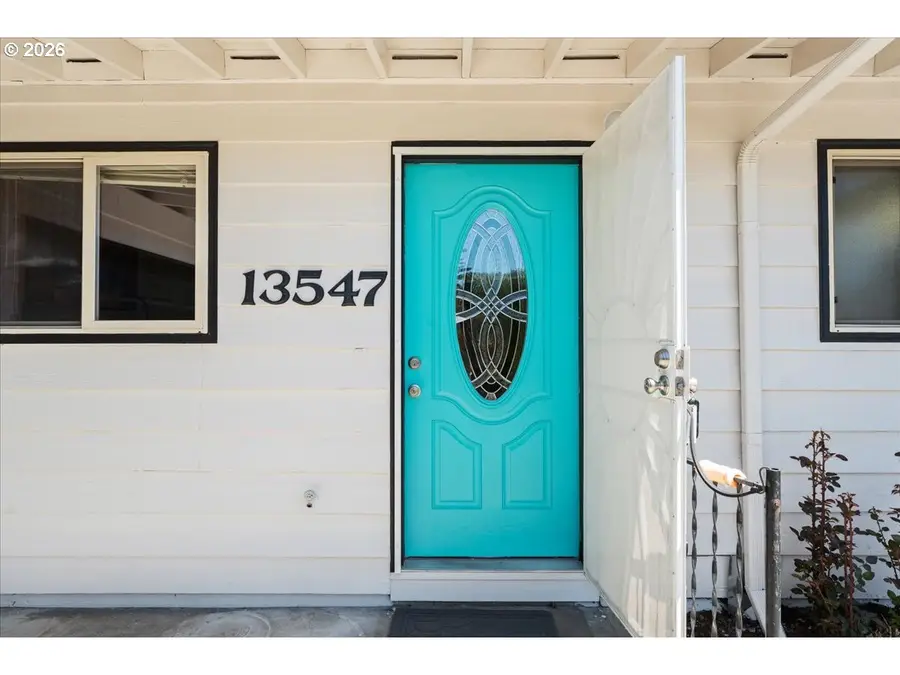 13547 NE Sacramento St, Portland, OR 97230 - #3