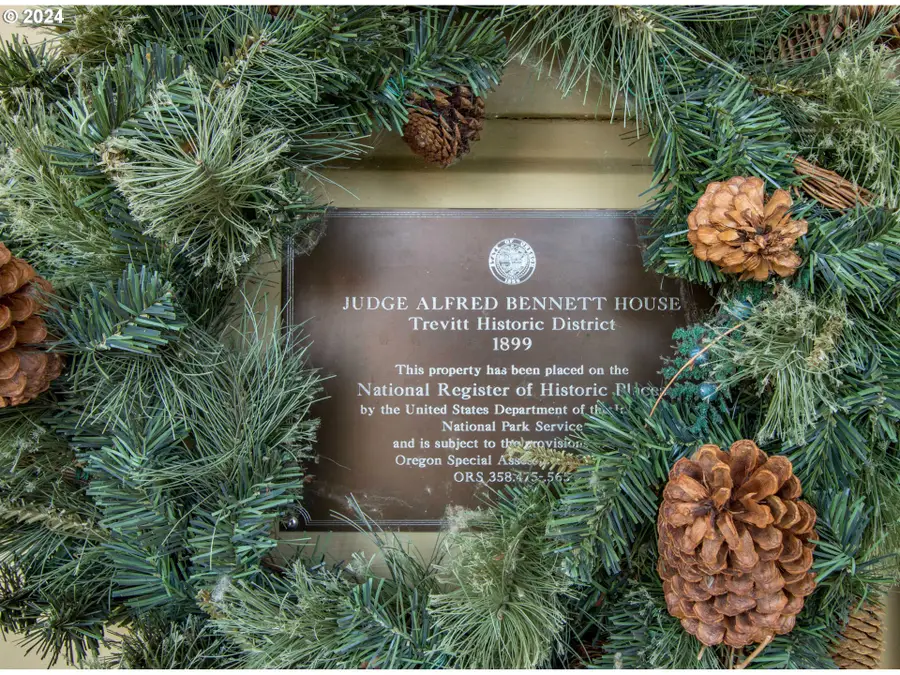 608 W 6th St, The Dalles, OR 97058 - Image #2