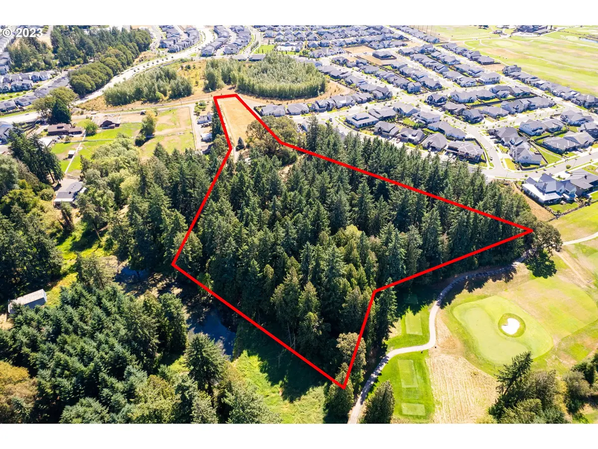 3835 SE Century Blvd, Hillsboro, OR 97123 - Image #1