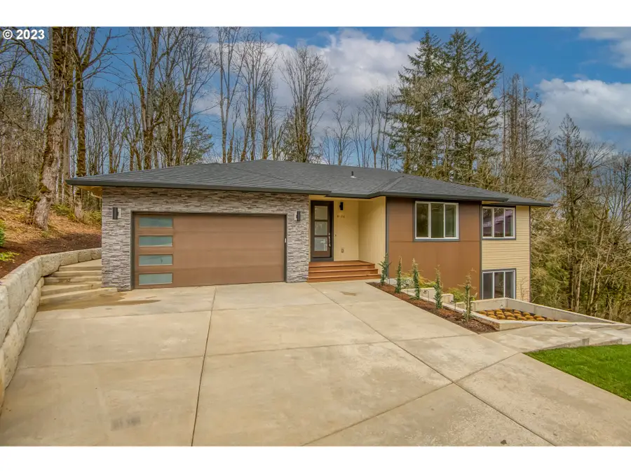 8126 SE 145th Ct, Portland, OR 97236 - Image #2