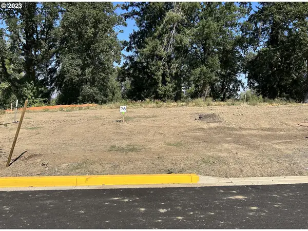 3152 NW Pinehurst Dr #78, McMinnville, OR 97128